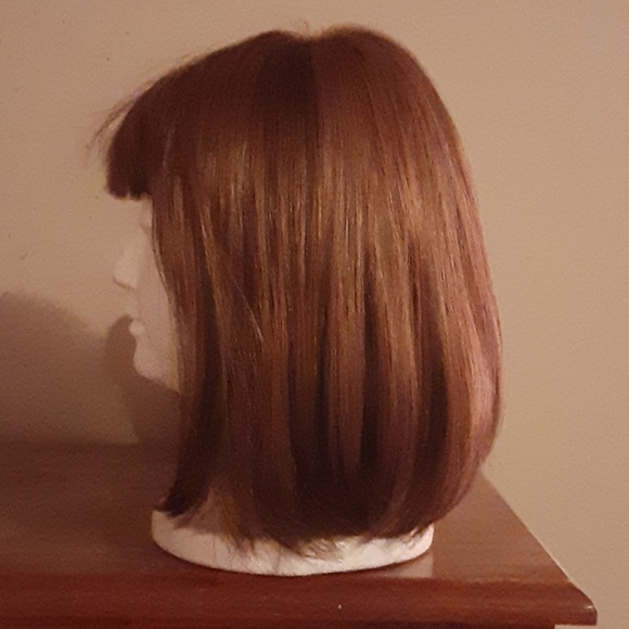 Wig - Picture 2 of 4